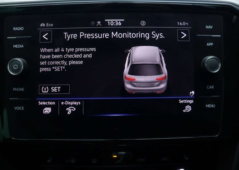 Volkswagen Passat 1.4 TSI 13kWh GTE Estate 5dr Petrol Plug-in Hybrid DSG Euro 6 (s/s) (218 ps 28