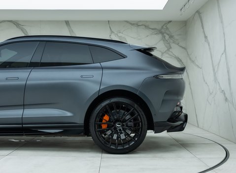 Aston Martin DBX 707 41
