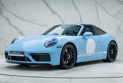 Porsche 911 Targa 4 GTS (992)