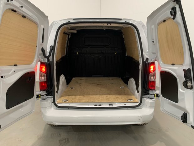 Citroen Berlingo Citroen Berlingo M Diesel 1.5 Blue HDi 100ps Van Driver 6