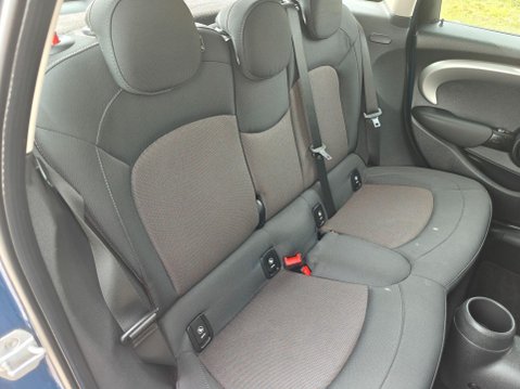 Mini Hatch 1.5 Cooper Auto Euro 6 (s/s) 5dr 31