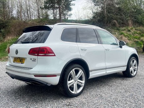 Volkswagen Touareg 3.0 Touareg V6 R-Line+ TDI BlueMotion Technology Auto 4WD 5dr