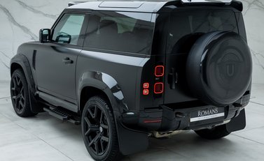 Land Rover Defender 90 D250 X-Dynamic SE URBAN 9