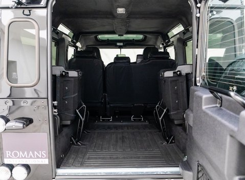 Land Rover Defender 110 XS 33