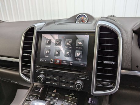 Porsche Cayenne 3.0 Cayenne D Platinum Edition V6 Tiptronic S A 4WD 5dr 93