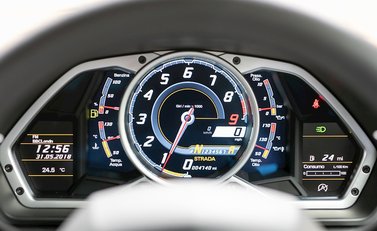 Lamborghini Aventador LP700-4 19