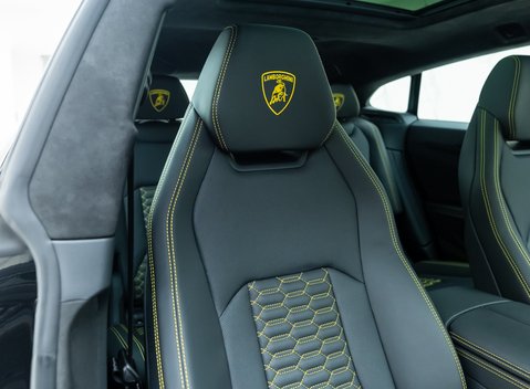 Lamborghini Urus S 12