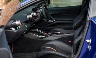 Ferrari 812 Superfast 14