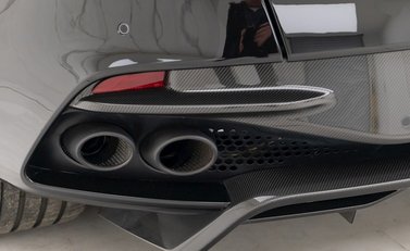 Aston Martin DBS Superleggera Volante 28