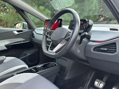 Volkswagen ID.3 Pro 58kWh Family Auto 5dr 5