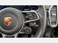 Porsche Cayenne 3.0 Cayenne V6 E-Hybrid Auto 4WD 5dr 32