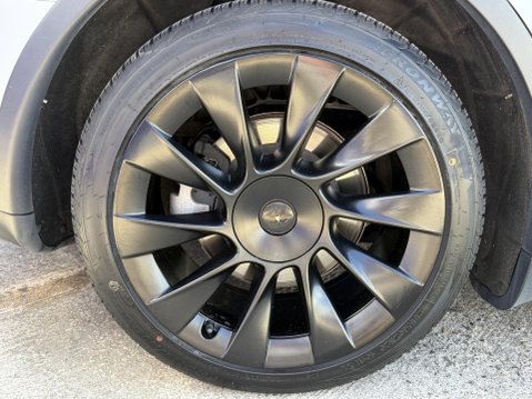 Tesla Model Y (Dual Motor) Long Range SUV 5dr Electric Auto 4WDE (384 bhp) 15