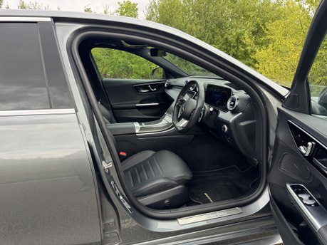 Mercedes-Benz C Class C200 AMG Line Premium Plus MHEV Auto Petrol PAN ROOF/MEMORY SEATS/HEADS UP 6
