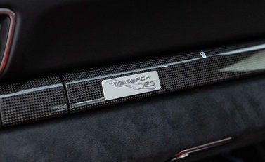 Porsche 911 GT2 RS (991) 18