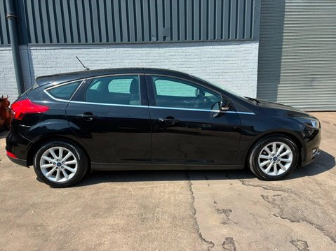 Ford Focus 1.5 TDCi Titanium Euro 6 (s/s) 5dr 6