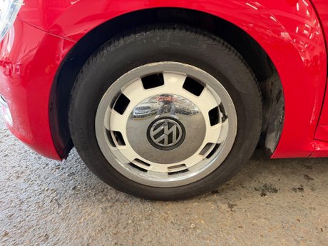 Volkswagen Beetle 2.0 TDI BlueMotion Tech Design Euro 6 (s/s) 3dr 18