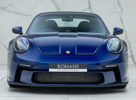 Porsche 911 GT3 Touring (992) 4