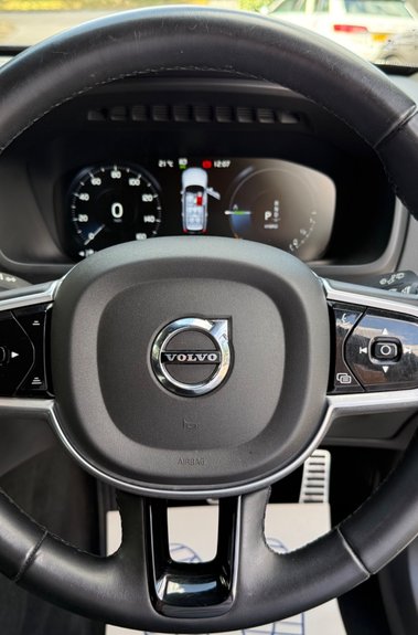 Volvo XC90 RECHARGE T8 R-DESIGN AWD -  PLUG IN HYBRID - CARPLAY -ADAPTIVE CRUISE 