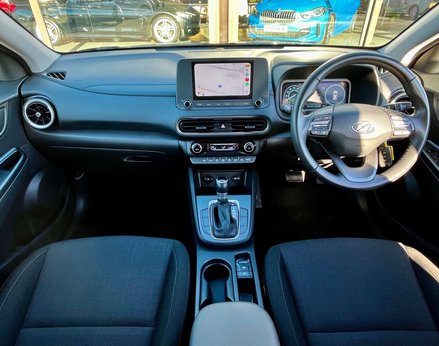 Hyundai KONA 1.6 Kona SE Connect GDi HEV Semi-Auto 5dr 2