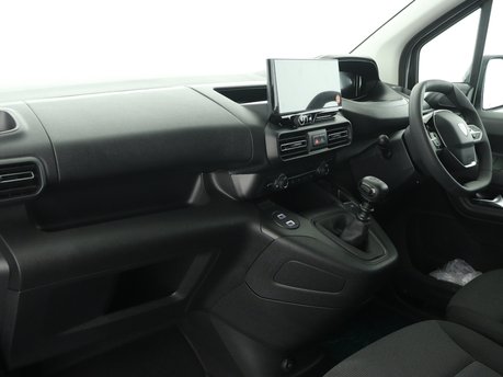 Peugeot Partner M 1.5 BlueHDi 100 Asphalt 11