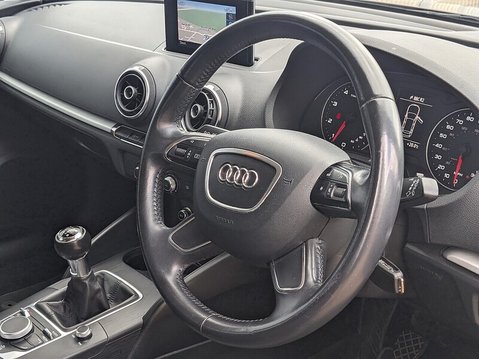 Audi A3 TFSI SE 14