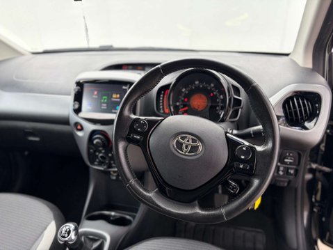 Toyota Aygo 1.0 Aygo X-Play TSS VVT-i 5dr 38