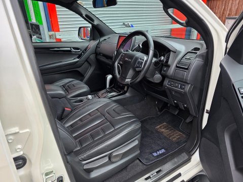 Isuzu D-Max BLADE DCB 14