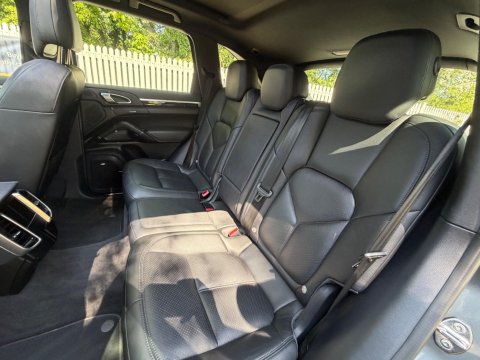 Porsche Cayenne D V6 TIPTRONIC S 63