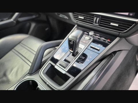 Porsche Cayenne V6 14