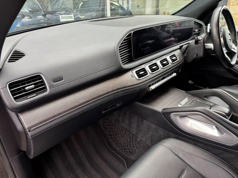 Mercedes-Benz GLE GLE 300 D 4MATIC AMG LINE PREMIUM 16