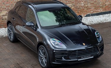 Porsche Macan Turbo 8