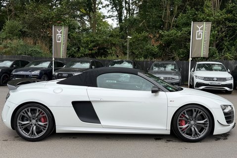 Audi R8 GT QUATTRO V10 SPYDER - 1 OF 33 - BUCKET SEATS -CERAMIC BRAKES 27