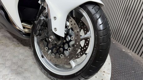 Honda VFR1200F 2010 VFR 1200 ONLY 22K LONG MOT SPORTS TOURER 1200CC 22