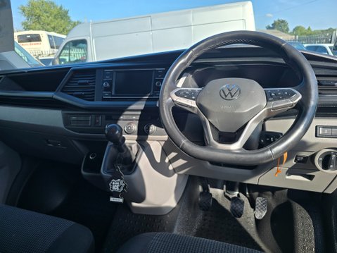 Volkswagen Transporter T30 TDI P/V STARTLINE 10