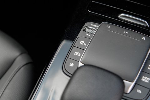 Mercedes-Benz A Class A 180 SPORT EXECUTIVE EDITION 37