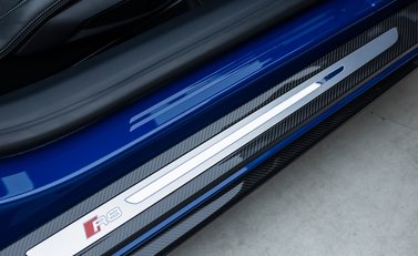 Audi R8 V10 PERFORMANCE CARBON BLACK SPYDER 28