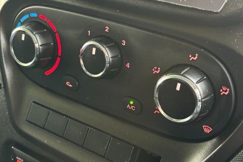 Iveco Daily 70C18D Crew Cab Dropside with Tail Lift - Air Con - Low Miles 20