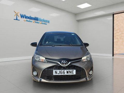 Toyota Yaris 1.33 Dual VVT-i Design Euro 6 5dr 5