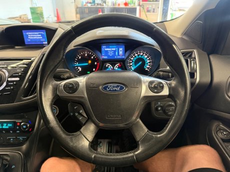 Ford Kuga 2.0 TDCi Titanium Powershift AWD Euro 5 5dr 28