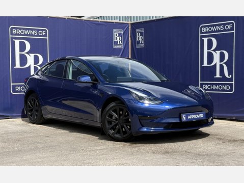 Tesla Model 3 Saloon 4dr Electric Auto RWD (241 bhp) 1