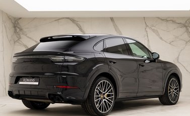 Porsche Cayenne Turbo S E-Hybrid Coupe 7