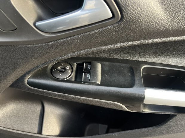 Ford Transit Connect SWB L1H1 (SOLD) 200 Air Con Alloys Camera Nav Sensors EURO 6 NO VAT 27