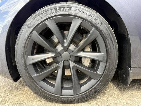 Tesla Model 3 Saloon 4dr Electric Auto RWD (241 bhp) 18