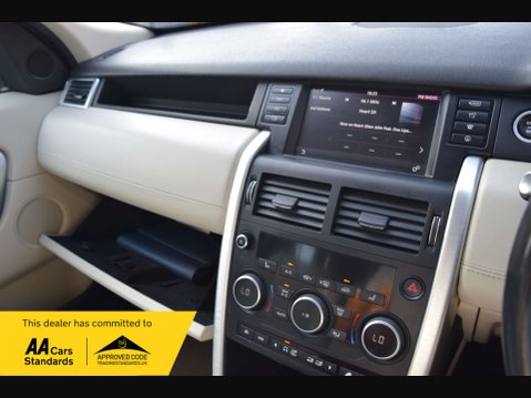 Land Rover Discovery Sport 2.0 Discovery Sport Luxury HSE TD4 Auto 4WD 5dr 57