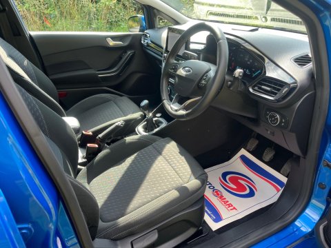 Ford Fiesta TITANIUM 18