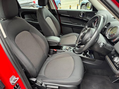 Mini Countryman COOPER D CLASSIC 15