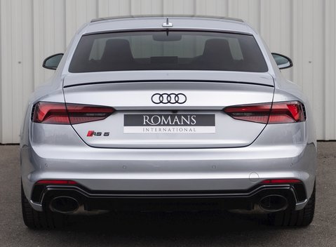 Audi RS5 Coupé Sport Edition 5