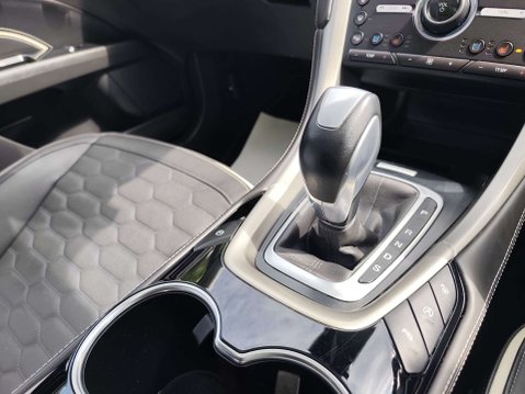 Ford Mondeo 2.0 Mondeo Vignale TDCi Auto 4dr 18
