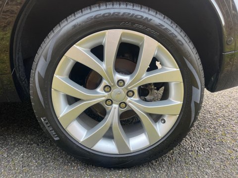 Land Rover Discovery Sport 2.0 D200 MHEV R-Dynamic S Plus Auto 4WD Euro 6 (s/s) 5dr 12