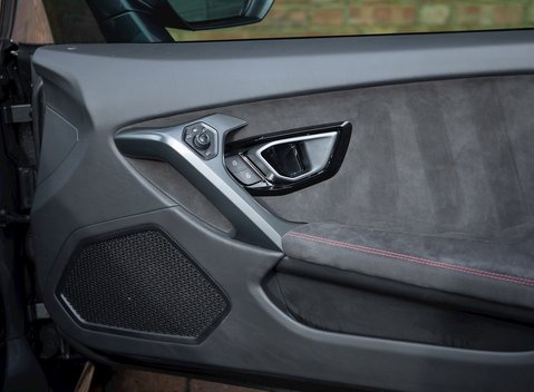 Lamborghini Huracan LP 580-2 18